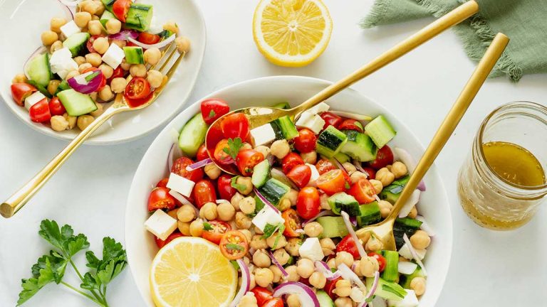 Mediterranean Chickpea and Cucumber Salad